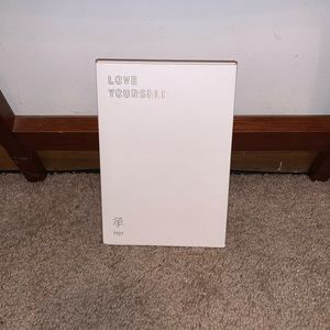 BTS - LY Her L - 1 cd, 1 sticker, 1 photobook